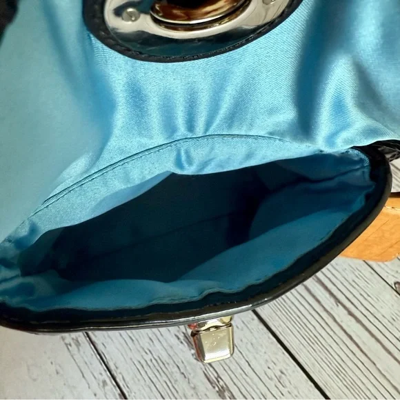 Coach Vintage Black Patent Leather Habdbag - Picture 12 of 16